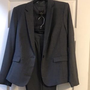 Women’s 2 piece business suit